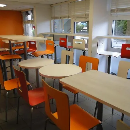 Premiere Classe Nantes Sud - Aeroport Hotel
