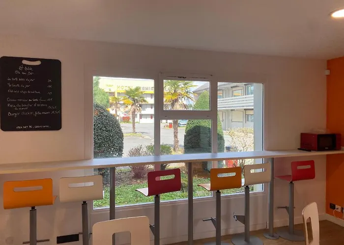 Première Classe Nantes Sud - Aéroport * Rezé