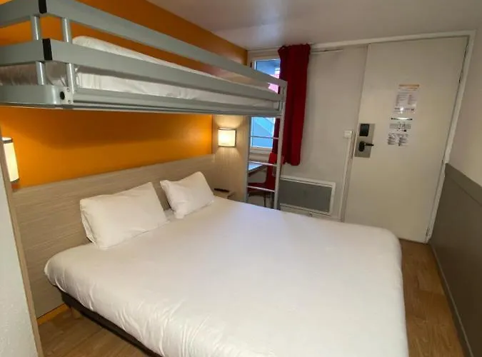 Première Classe Nantes Sud - Aéroport * Rezé