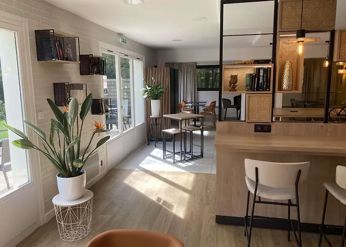 Première Classe Nantes Sud - Aéroport Rezé