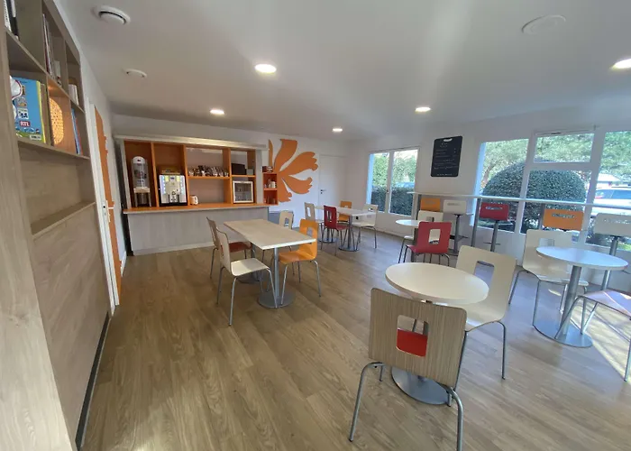 Première Classe Nantes Sud - Aéroport * Rezé